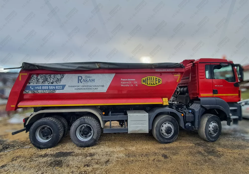 oklejanie-wywrotke-wanna-kruszywa-kamien-dekoracyjny-scania
